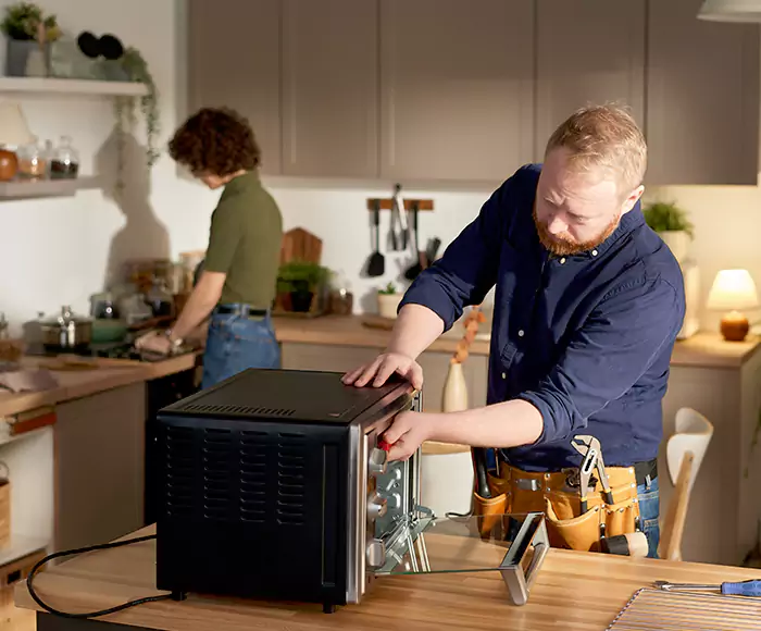 Top-Rated Oven Specialists: Your Certified Oven Repair Technician Crew in Revere, MA