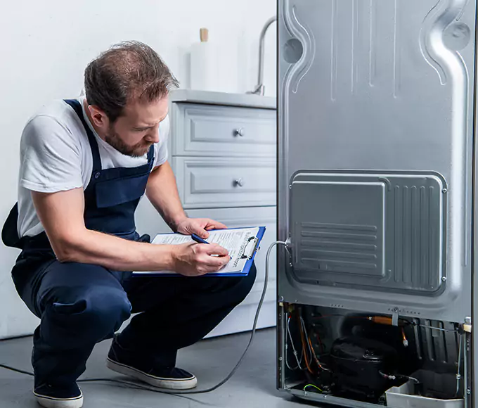 Why Revere, MA Homeowners Choose Appliance Repair Revere for Refrigerator Leak Repair?